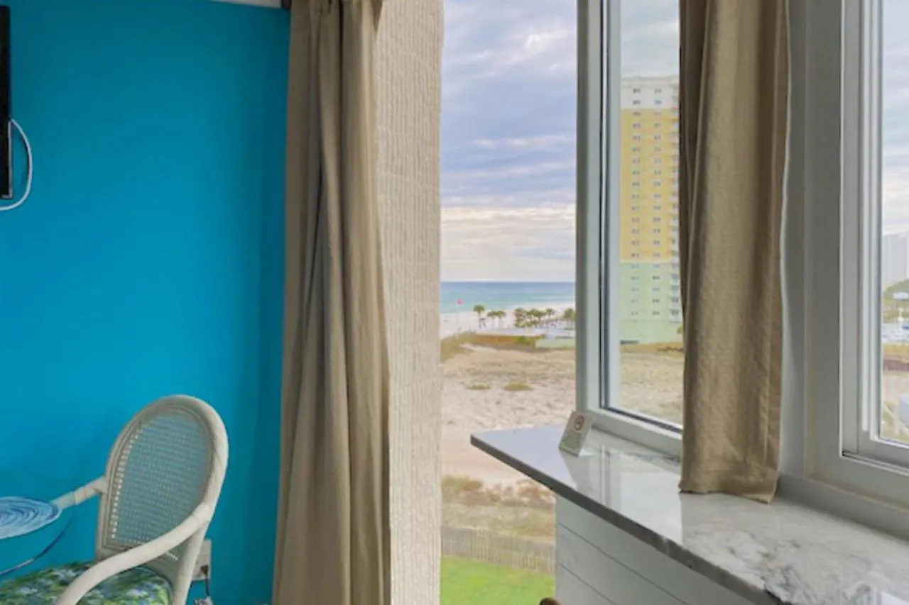 Hotel Top Of The Gulf 702 Teal Waters Panama City Beach